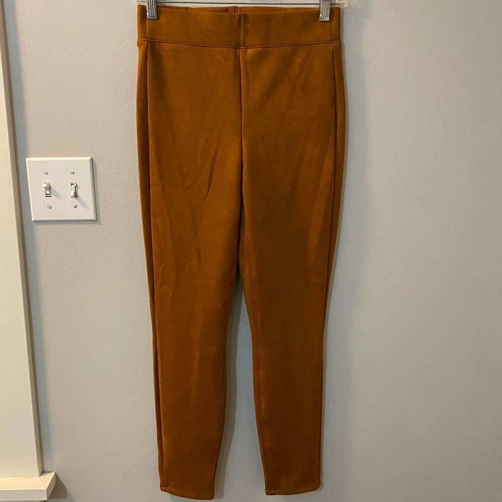 L’agence Nini high rise faux suede pull on crop in cognac, NWT. Stretch. Small